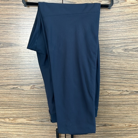 Lululemon Commission Slim-Fit Pant in True Navy | Size 34 - Picture 5 of 12